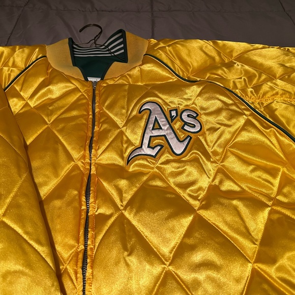 Vintage Oakland A’s - Picture 3 of 10